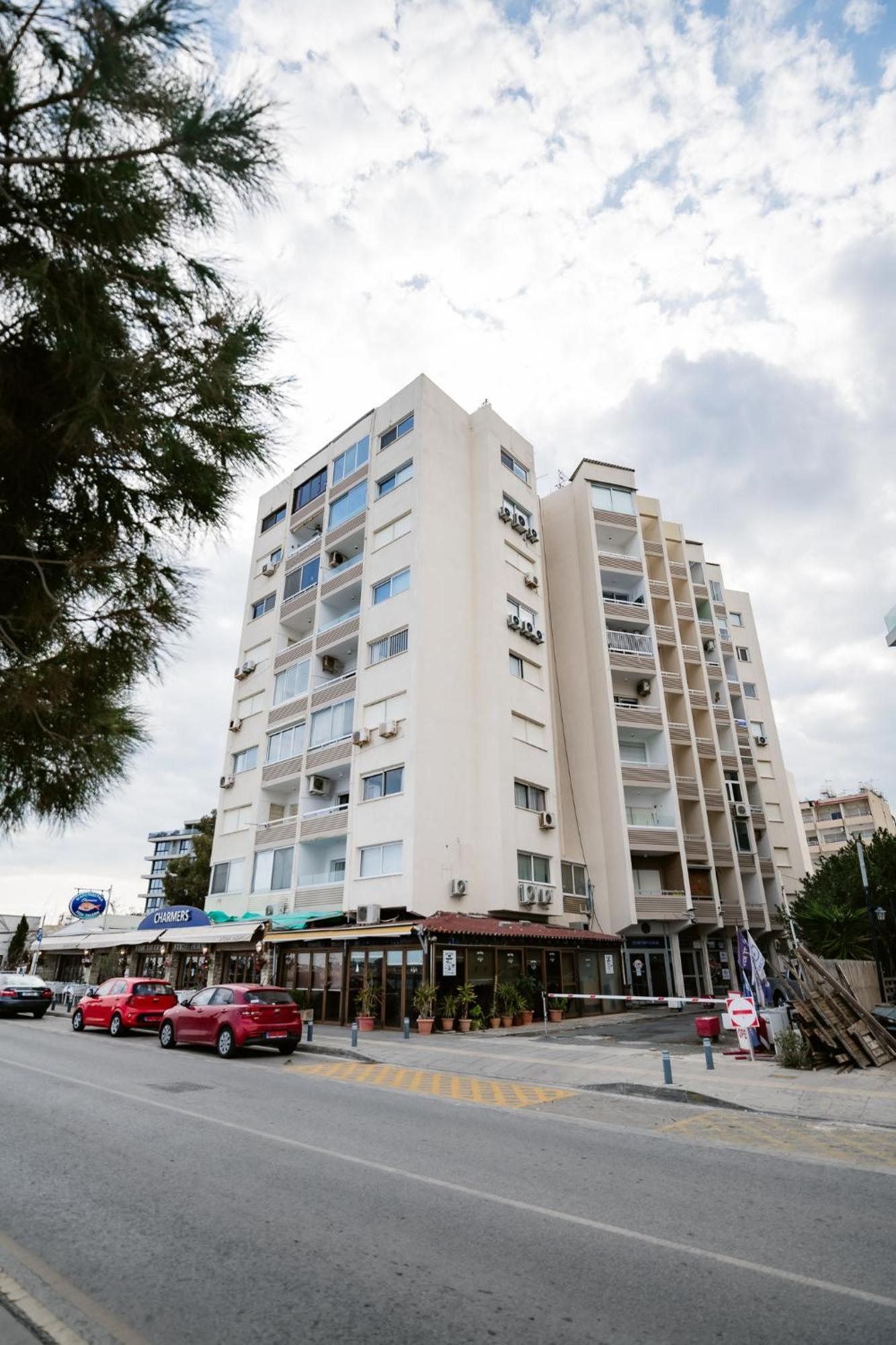 Lazuli Beach & Pool Apartment 501 Larnaca Exterior photo